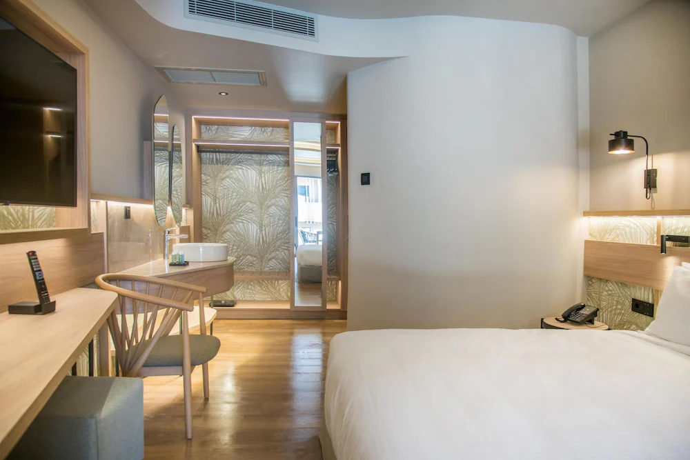 Senseana Sea Side Resort & Spa