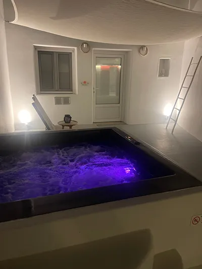 Thallos Cave House & Apartments