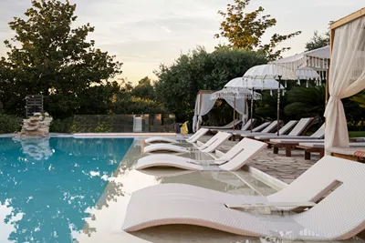 Nefeli Hotel