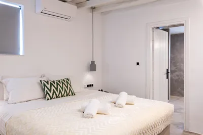 Yalos Mykonos 4 Bedroom Luxury Home Ornos