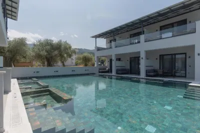 Alora Luxury Suites