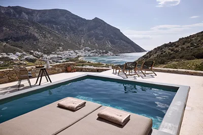 Apsila Pool Suites