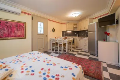 Enavlion Hotel