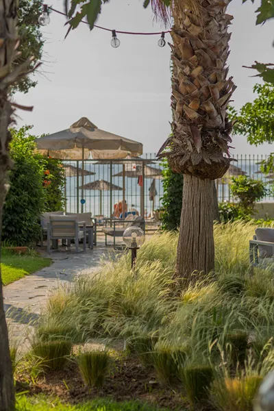 Golden Coast Hotel & Bungalows