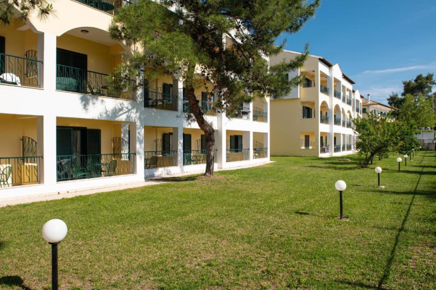 Zeus Eleva Kassandra Lagoon