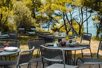Pefkon Suites