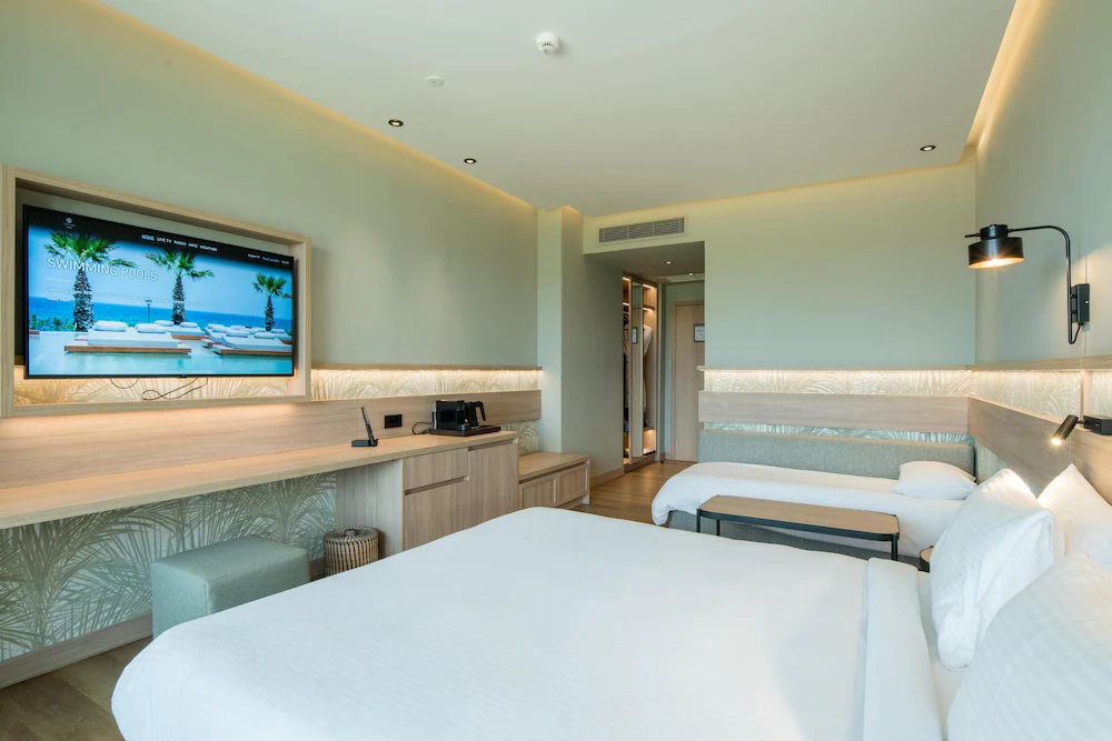 Senseana Sea Side Resort & Spa