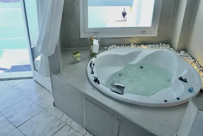 Aeolos Art & Eco Suites Adults Only