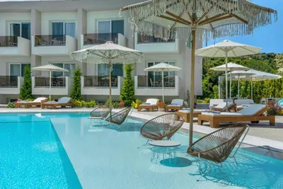 Mirablue Luxury Residences