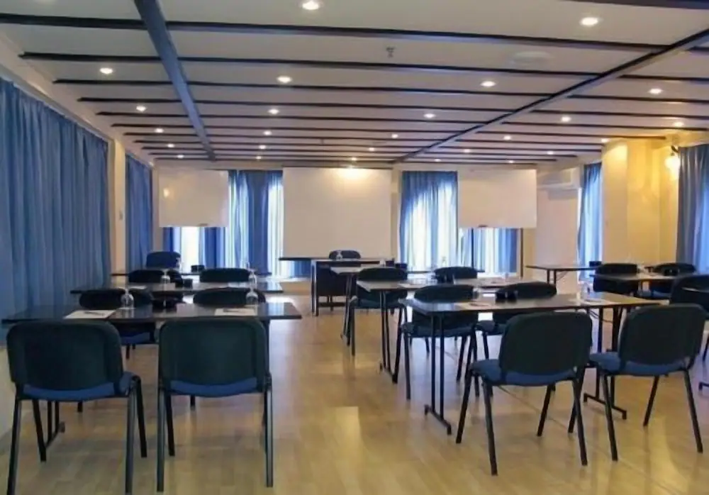LEFKONIKO BEACH HOTEL