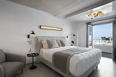 Petit Palace Suites
