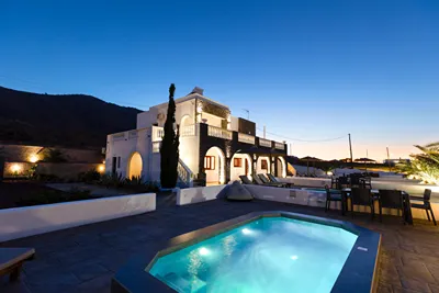 Rhenea Resort Santorini