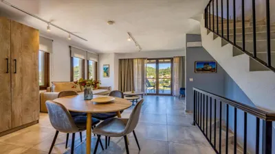 Penelope Luxury Suites