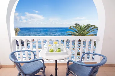 Sunshine Hotel Santorini