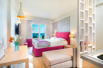 Iliorama Seaside Luxury Suites & Apartments