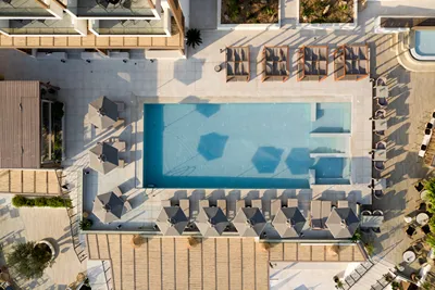 Irida Hotel