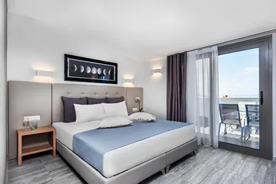 Nymphes Deluxe Accommodation