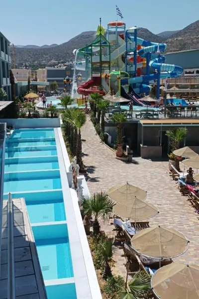 Theo Hotel Apartments
