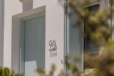 Om Living Milos