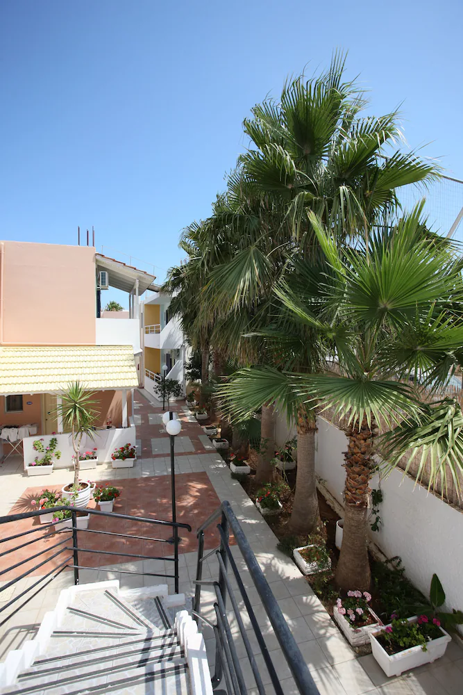 Triton Hotel