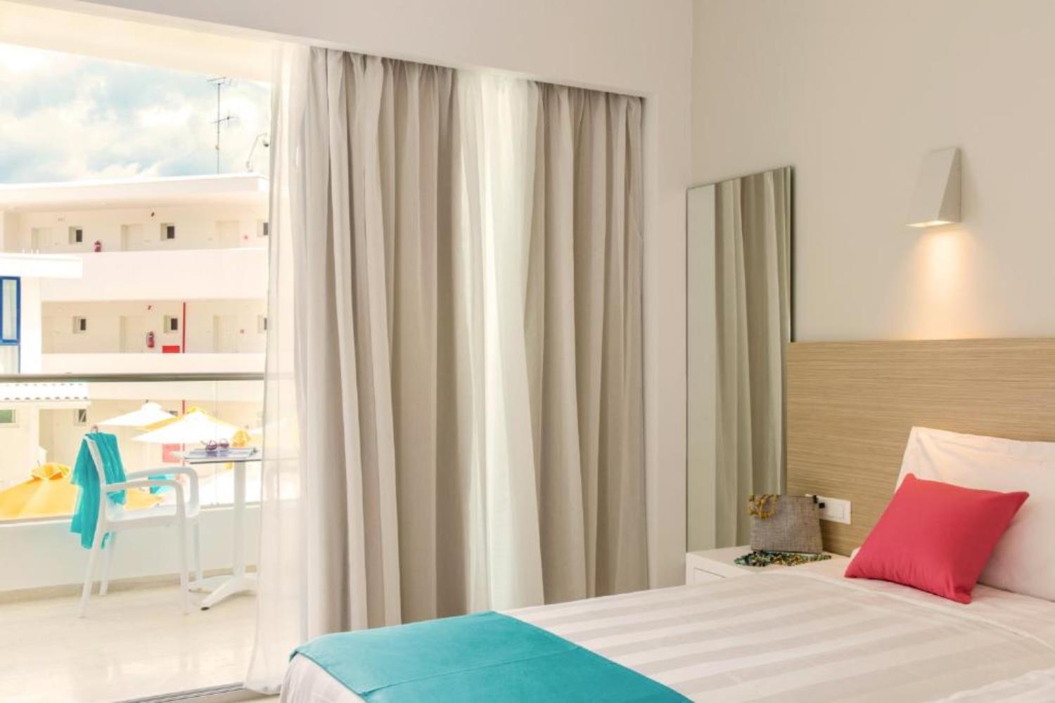 Nasos Hotel & Resort
