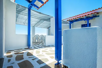 Faros Apartments