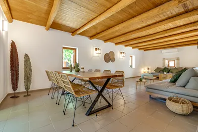 Armonia Retreat