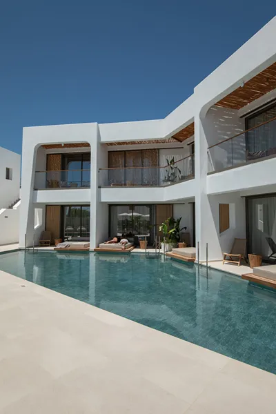 Nuca Mykonos
