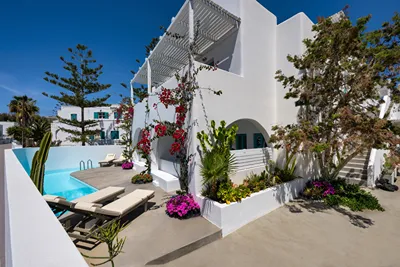 Nissia Beach Apartments & Suites Santorini