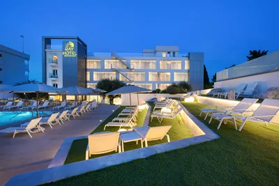 Ray Hotel