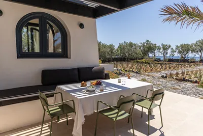 Exomitis1 Cellar & Sea Escape