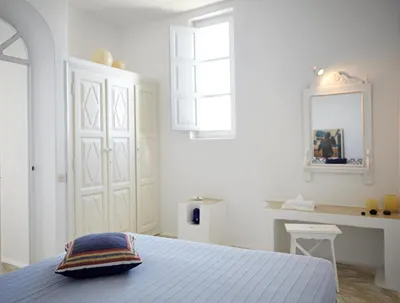 Altana Heritage Suites Santorini