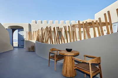 Luna Santorini Suites