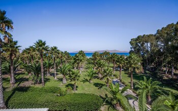 Cavo D’ Oro Hotel