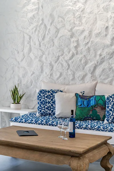 Numa Santorini