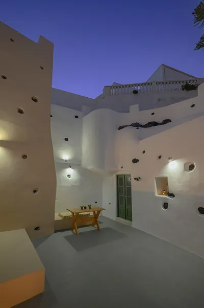 Elements Cave Suites