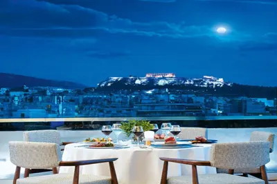 Zeus Wyndham Grand Athens
