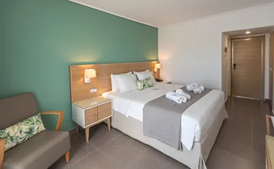 Palm Beach Hotel – Adults Only