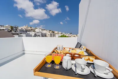 Central Fira Suites