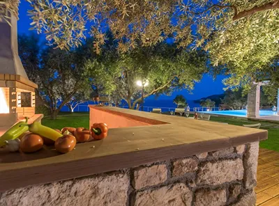 Avra Villa