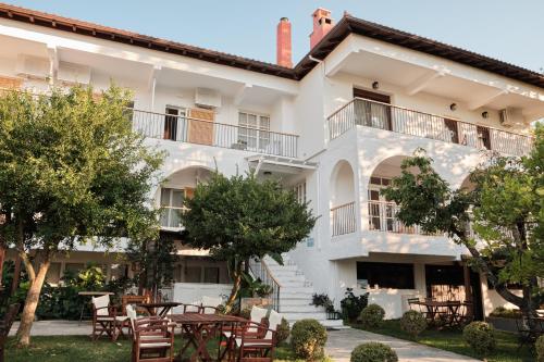 Hotel Liotopi
