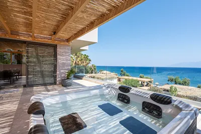 Sagredo Beachfront Retreat & Spa by E-GEO