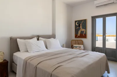 Siora of Paros