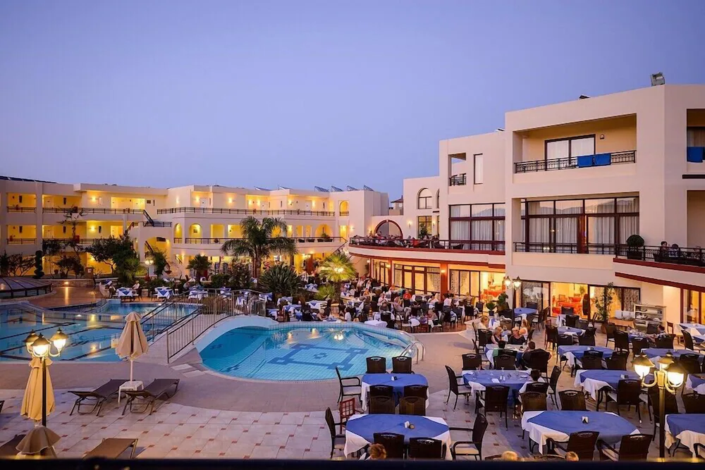 Vantaris Palace Hotel
