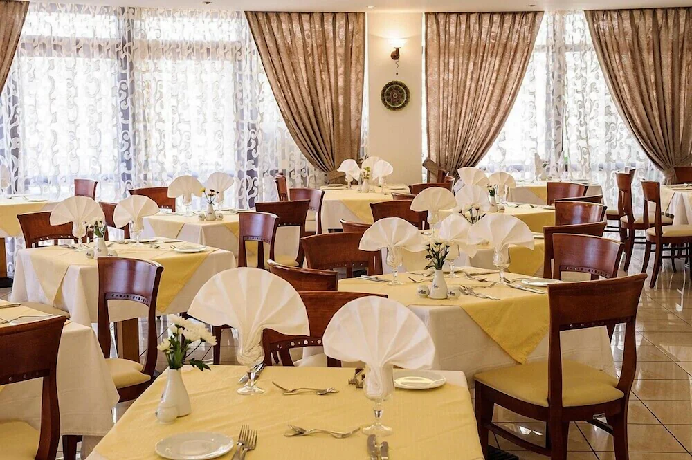 Vantaris Palace Hotel