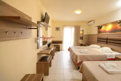 Theo Hotel Apartments