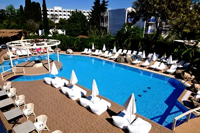 Palm Beach Hotel – Adults Only