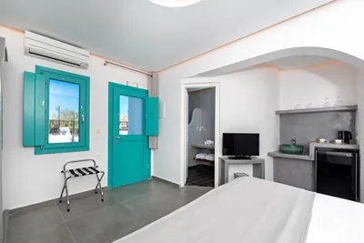 Santa Irina Sunny Loft Suites