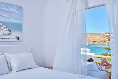 Mykonos Waves