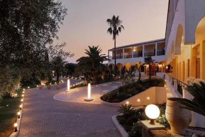 Paradise Hotel